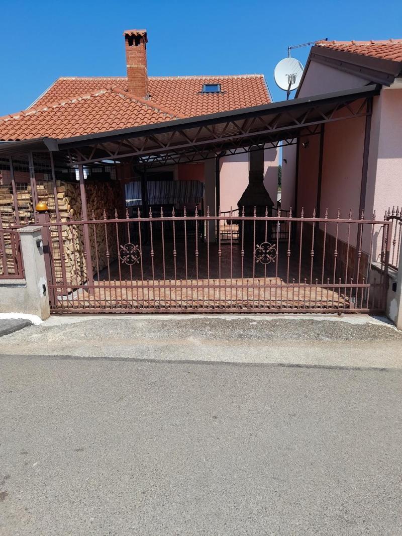 Apartman Jeger Umag Luaran gambar